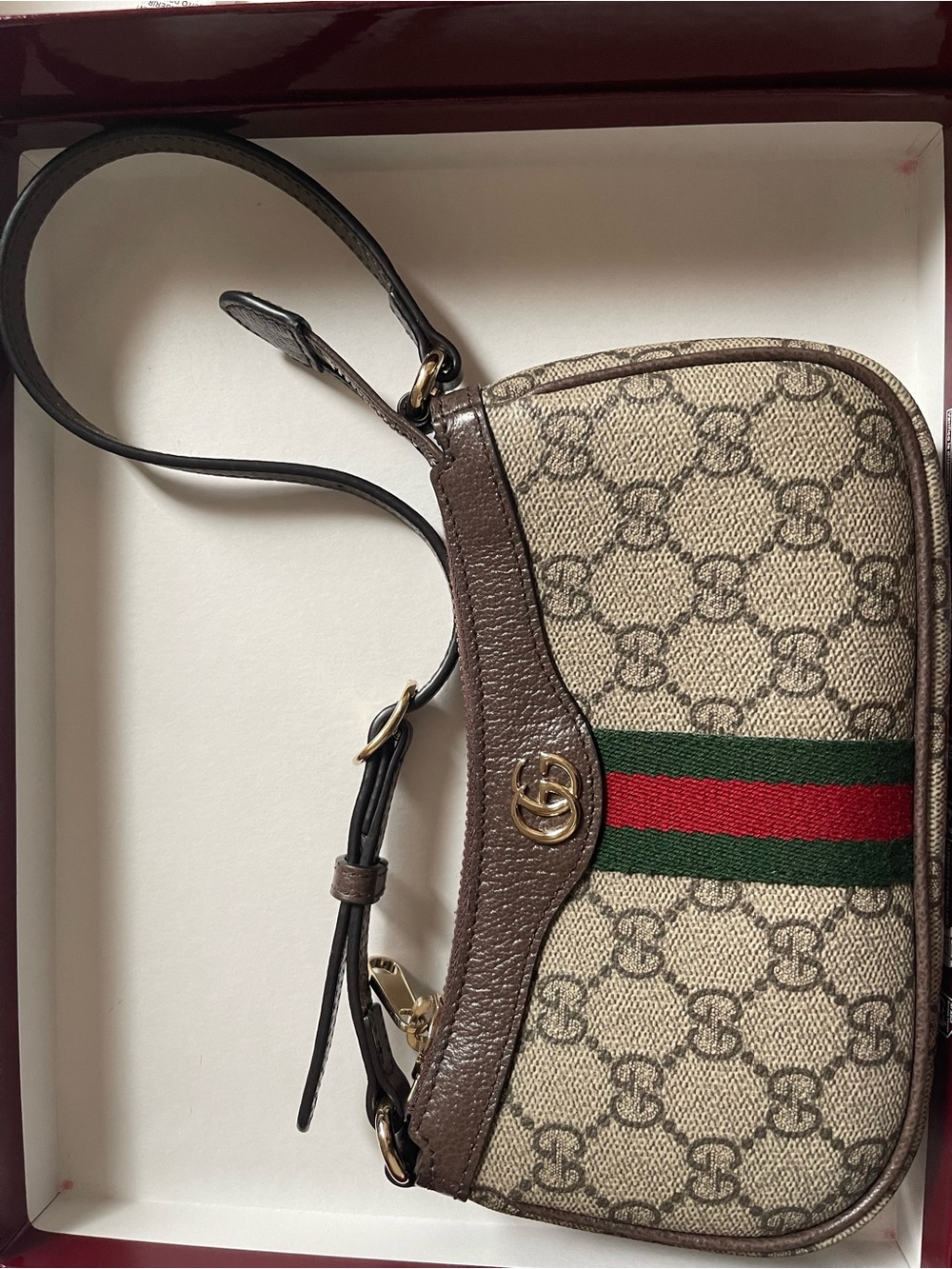 Gucci Taupe Pebbled Leather shoulder bag with Gold Hardware and Green Interior